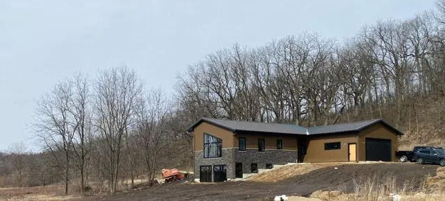 Nessa Exterior